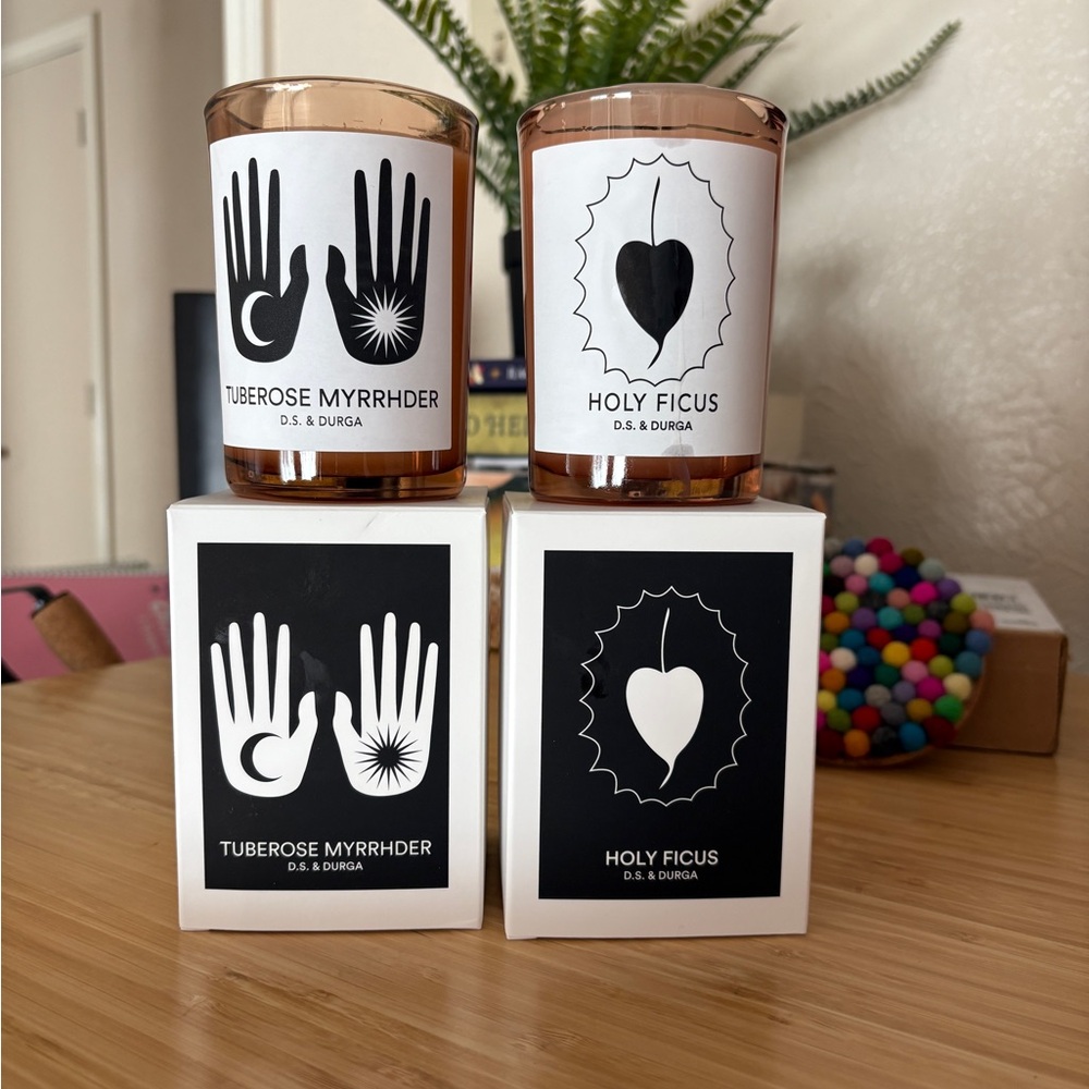 D.S. & Durga Tuberose Myrrhder and Holy Ficus Candle Set - Black and White